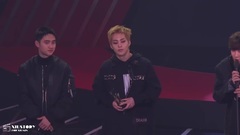 EXO,XIUMIN(EXO) - 161116 2016 Asia Artist Awards - 大赏受赏