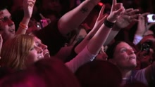 艾薇儿·拉维尼 - Girlfriend (The Best Damn Tour (Live In Toronto))