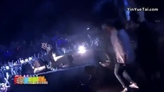 萧敬腾 - 王妃(2015垦丁春浪音乐节现场)-萧敬腾