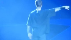 Justin Bieber - [意大利博洛尼亚站]Justin Bieber - Boyfriend (live)