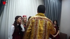日本群星 - MOMOLAND携手PIKO太郎演绎<PPAP>超清