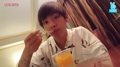 防弹少年团 - BTS VLive V