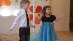 音乐短片 - Ах,мамочка на саночках!