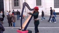 音乐短片 - 街头竖琴演奏 卡农