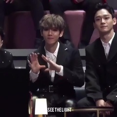 EXO,边伯贤(EXO) - 161202伯贤观看pick me的反应 MAMA 饭拍版
