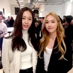 Krystal(f(x)),Jessica - 郑秀妍Jessica 郑秀晶Krysta Blanc & Eclare 纽约打招呼CUT