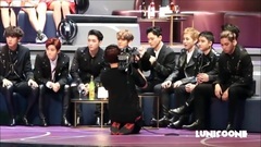 EXO - EXO观看Twice TT反应 - 2016 MAMA 161202