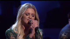 Kelsea Ballerini - My Favorite Things - CMA Country Christmas (11-28-2016)