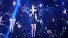 IU - 小丑在对着我们微笑