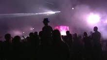 Calvin Harris - Sweet Nothing Jingle Bell Ball现场版 2016