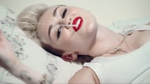Miley Cyrus - Miley Answers Your Questions