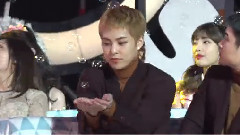EXO,XIUMIN(EXO) - 精灵玩泡泡