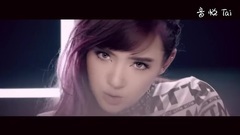 Jannine Weigel - Finish Line