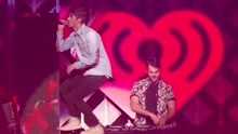 The Chainsmokers - 烟鬼 Jingle Ball 2016