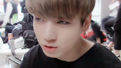 田柾国(防弹少年团),J-HOPE(防弹少年团) - 官网更新:音乐中心特别MC田柾国&郑号锡后台花絮