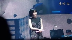 IU - IU演唱会现场演绎<喜欢你>