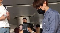 王青 - 王青成都机场送机
