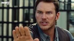 音乐短片 - In Case You Forgot, Dinosaurs Were Actually Feathery