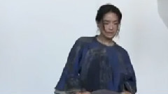舒淇 - 最萌村姑! 舒淇片場"手指哎心"大放送