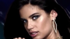 音乐短片 - Сара Саад для ЛЮБОВІ журналу