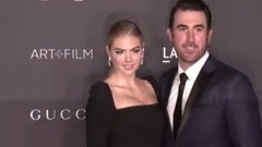 音乐短片 - Kate Upton Goes On Twitter Baseball Tirade