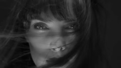 音乐短片 - Don't Cry