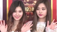 TWICE - 红毯