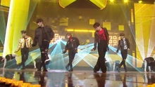  - SHINee - Ring Ding Dong
