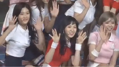 WENDY(Red Velvet),定延(Twice) - Wendy偷看定延 也跟着跳错