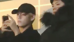 V(防弹少年团),朴宝剑 - 去看Bigbang演唱会在台下的金泰亨&朴宝剑