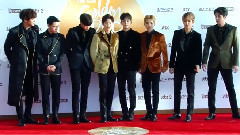 EXO - Red Carpet