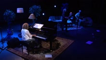 (You Make Me Feel Like A) Natural Woman (Live)