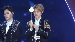 EXO,KAI(EXO) - 受赏 cut