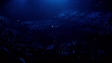 西城男孩 - When You're Looking Like That (Live from The O2)