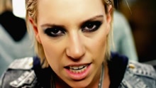 Hayley Warner - Hands Off (Video)