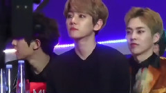 EXO,边伯贤(EXO) - 伯贤观看舞台可爱合集