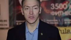 音乐短片 - Бикини и бодибилдеры зажигают на сцене!