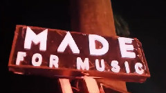 音乐短片 - Move Bitch