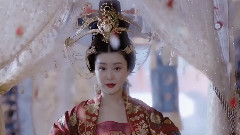 Angelababy - 双儿被封王后华服登殿气晕贵妃