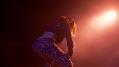 音乐短片 - Bad Bunny