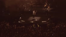 Melendi - Colgado de la Vecina (En Directo)
