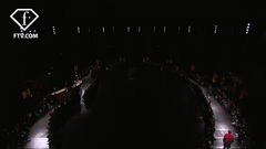 Fashion Show - Givenchy Menswear Fall Winter 2017-2018-FTV