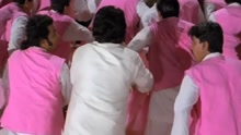 Anand Raaj Anand,Udit Narayan,艾米特·库马尔,Preeti Uttam Singh - Kurte Ki Banhiya (From 