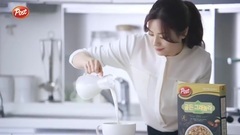 NANA(After School) - 东西美食 Post Golden Granola麦片广告