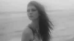 音乐短片 - The Closer I Get To You