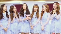 April(韩国) - NewsAde 这样清爽的新年问候是第一次吧?