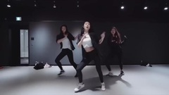 舞蹈视频 - Ain't Your Mama