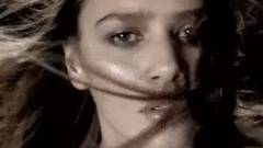 音乐短片 - Close My Eyes