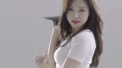孙娜恩(Apink) - CALOBYE广告视频-白衣黑帽