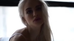 音乐短片 - Hold Me Back